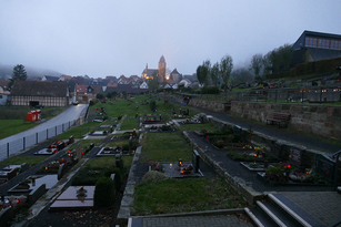 „Seelenlichter“ auf dem Naumburger Friedhof